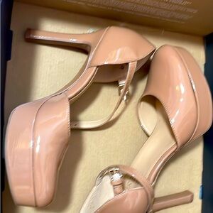 Naturalizer Platform Nude Mary Jane Heels Size 7